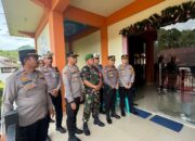 Kapolres Enrekang AKBP Dedi Surya Dharma Kontrol Pengamanan Gereja Imanuel Enrekang