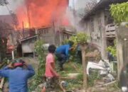 Kebakaran Hebat Landa Rumah Panggung di Sidrap, Kerugian Mencapai Rp150 Juta!