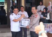 Wali Kota Parepare Berikan Penghargaan Kepada Kapolsek KPN dan Kasat Narkoba