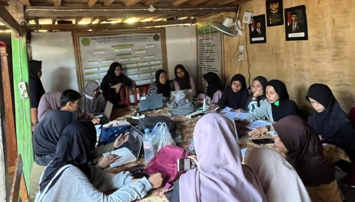 Siap Berkompetisi, Peserta Didik MA Biharul Ulum Maarif Suppa Antusias Ikuti Simulasi OMI 2025